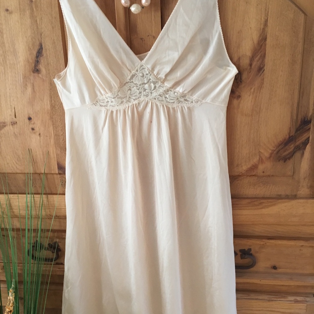 Vintage slip/negligee